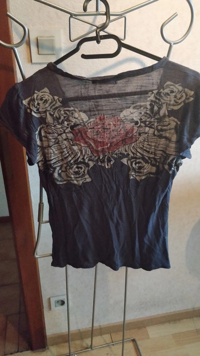 Haut avec motifs et strass taille unique - photo numéro 2