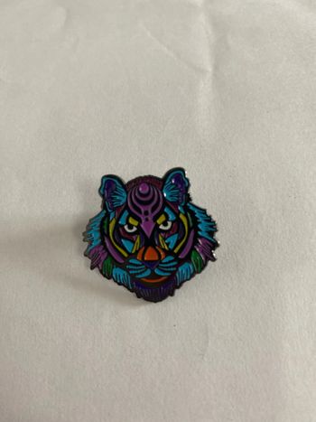 Pin’s tête de tigre multicolore