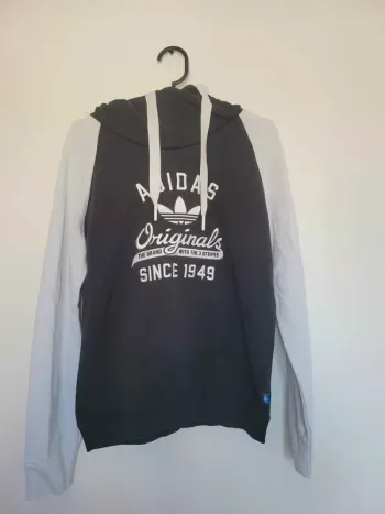 pull Adidas bleu marine et blanc taille 36 pour femme