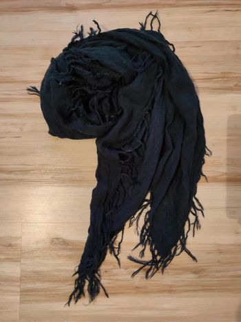 Echarpe carré femme Avec frange sur le tour