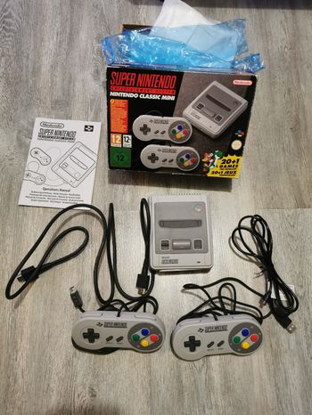 Super Nintendo Classic Mini plus de 21 jeux d'origine avec 250 jeux au total 🎮

