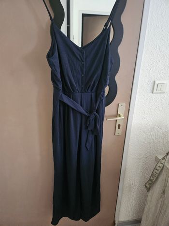 Combinaison femme neuve taille 42.44