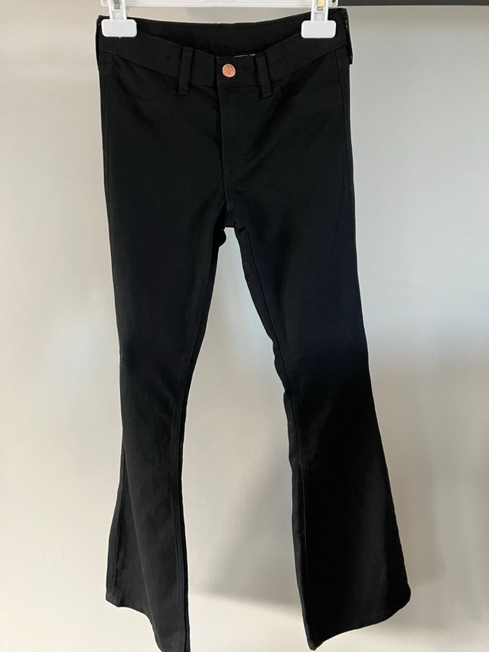 Jean flare noir H&M 9-10 ans