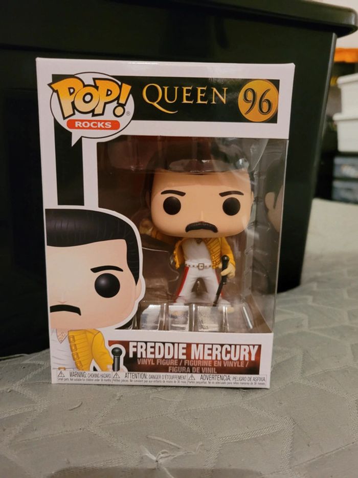 Pop funko rock  freddy mercury  queen numero 96