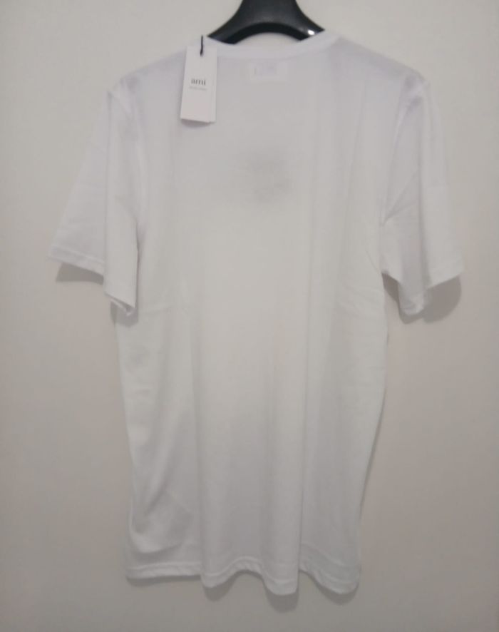 Vends lot T-shirt Patch Ami Paris taille XL, couleur noir et blanc Neuf avec étiquettes - photo numéro 9