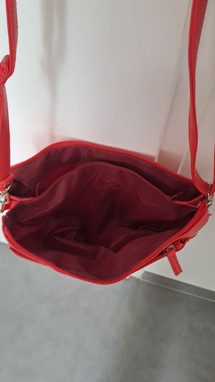 Jolie sac avec plusieurs poches de rangement - photo numéro 2