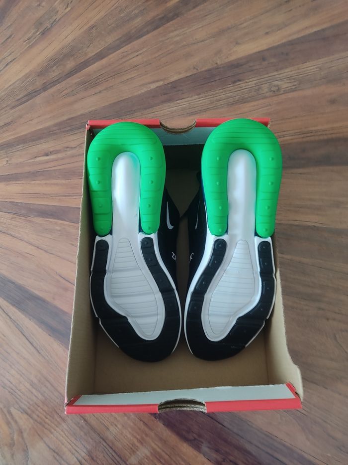 Baskets Nike air max 270 T 38.5 - photo numéro 7