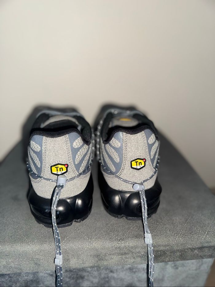 Nike tn gris taille 45 - photo numéro 5