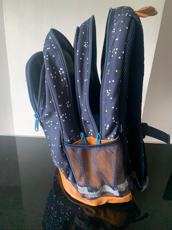 Cartable bleu marine - photo numéro 3