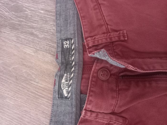 chino homme de la marque Vans, de couleur bordeaux - photo numéro 3