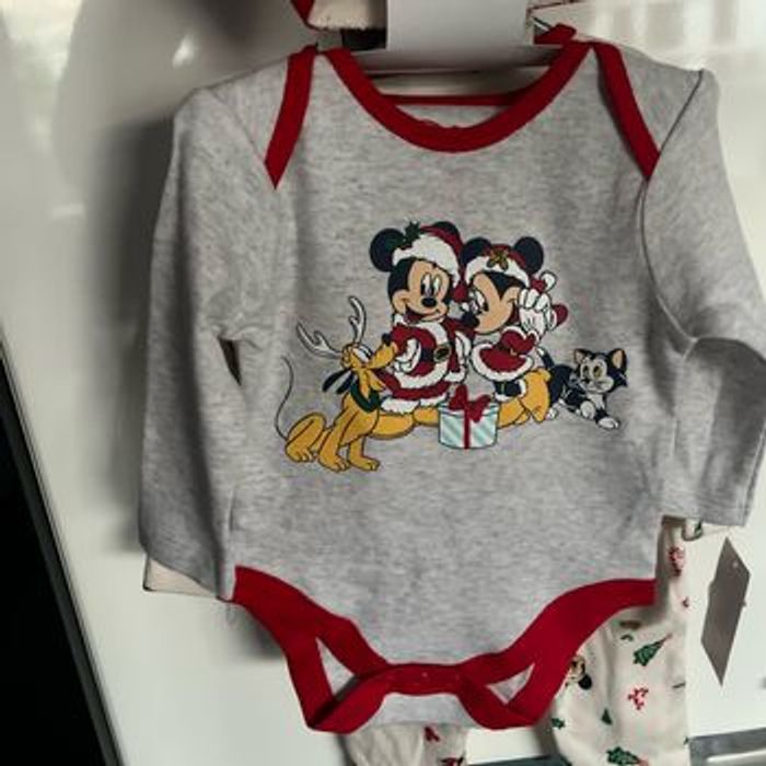 Ensemble 4 pièces Disney baby primark - photo numéro 4