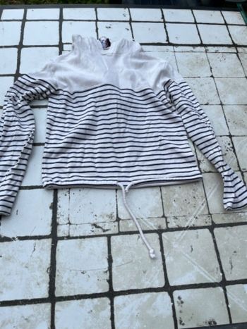 Sweat-shirt rayé à capuche
