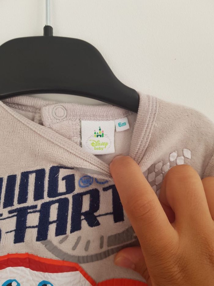 Pyjama en velours taille 6mois - photo numéro 3