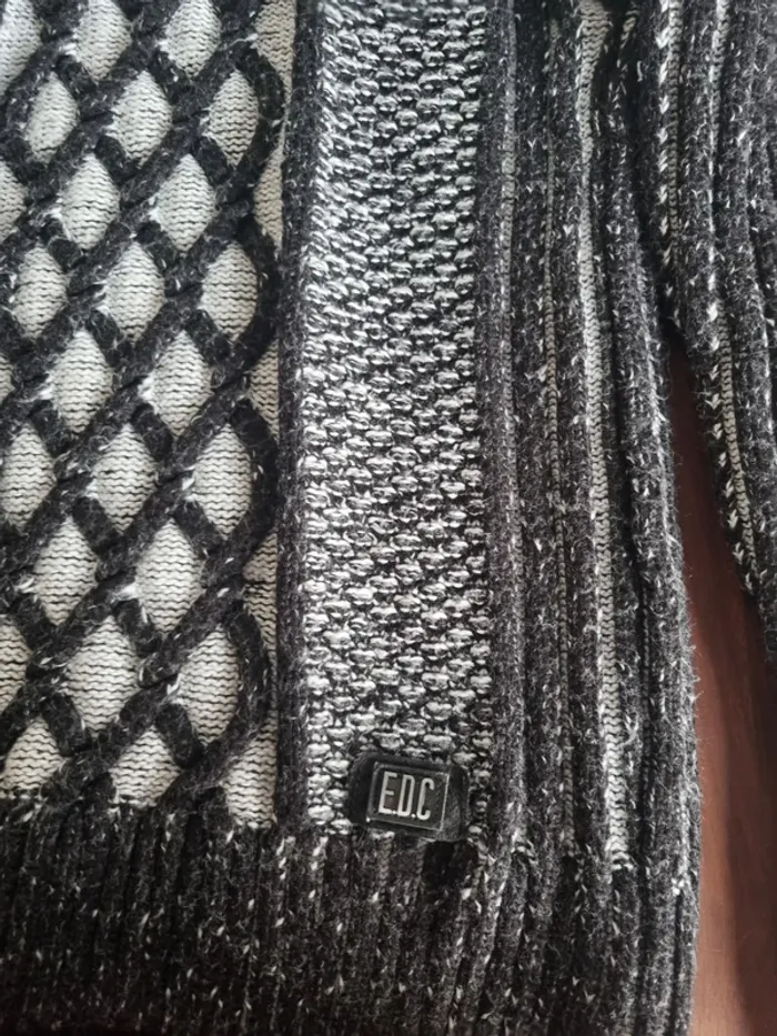 Pull noir et blanc Enzo di Carpi Homme Taille S - photo numéro 6