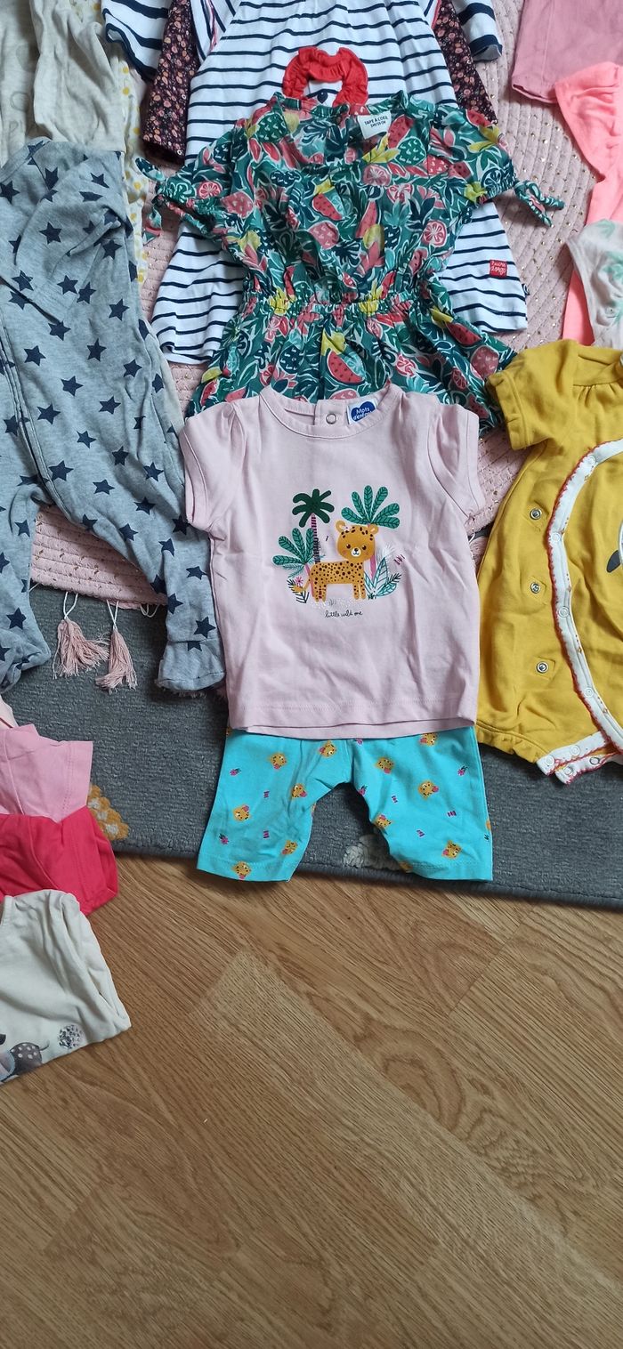 Lot vetements 3 mois fille - photo numéro 6