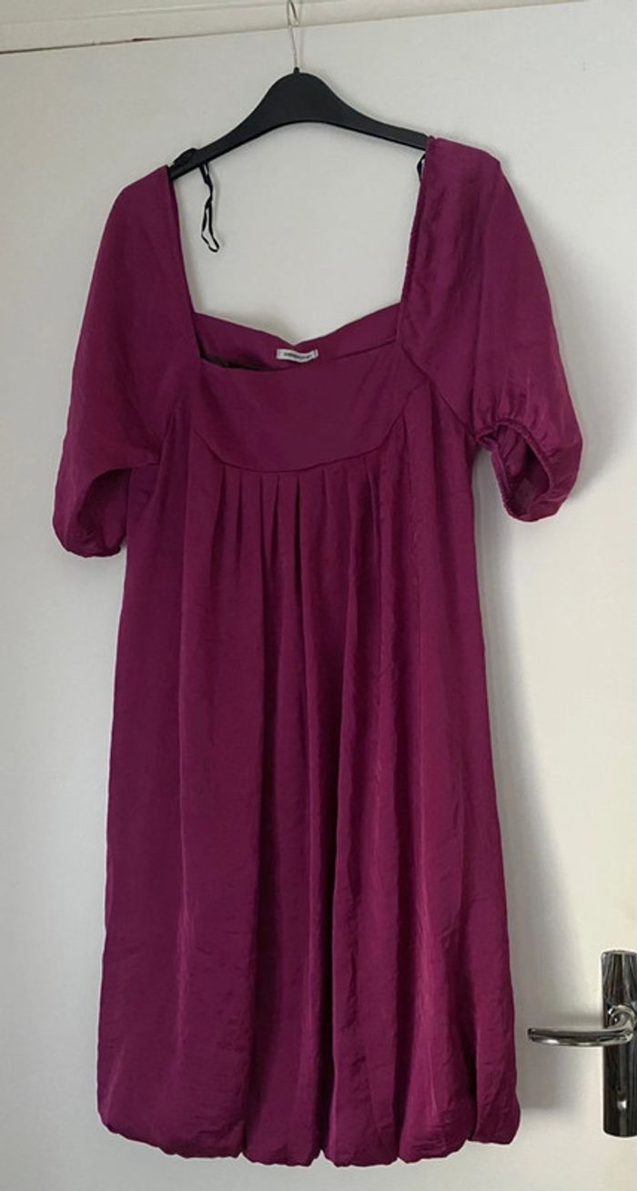 Robe satinée fluide taille M - photo numéro 2