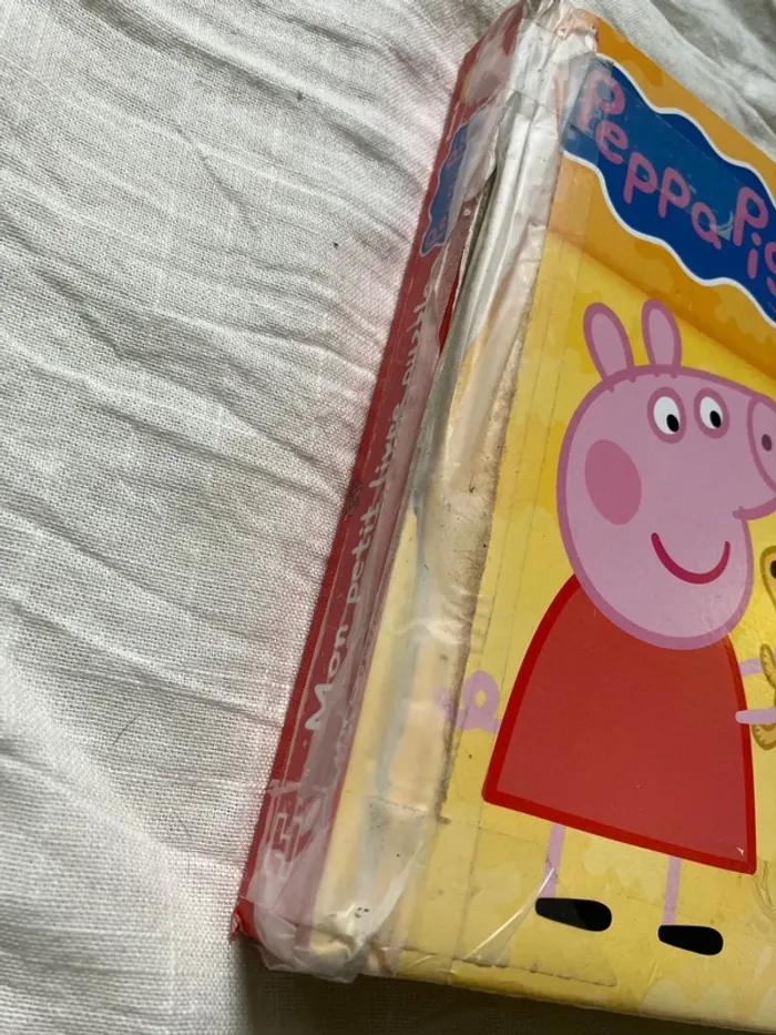 Livre enfant – Peppa Pig : Mon petit livre puzzle (5 histoires + puzzles) - photo numéro 2