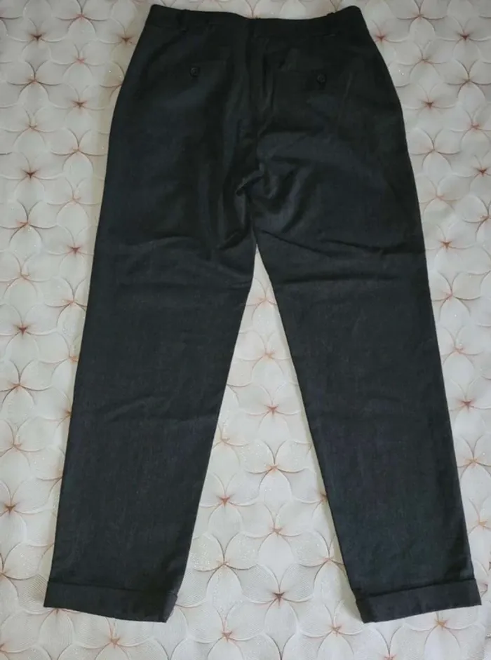Pantalon  à  Pince Femme Taille 36 noir parfait état - photo numéro 3