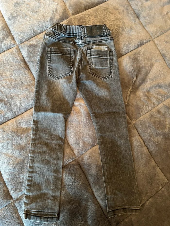 Jeans noir clair - photo numéro 4
