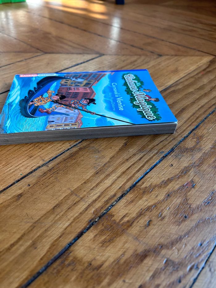 Livre la cabane magique carnaval à Venise Mary Pope Osborne - photo numéro 2