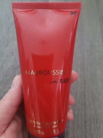 Lait parfumé pour le corps Mauboussin in Red