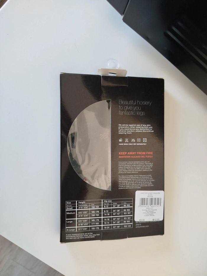 Bas noir neuf taille medium - photo numéro 4
