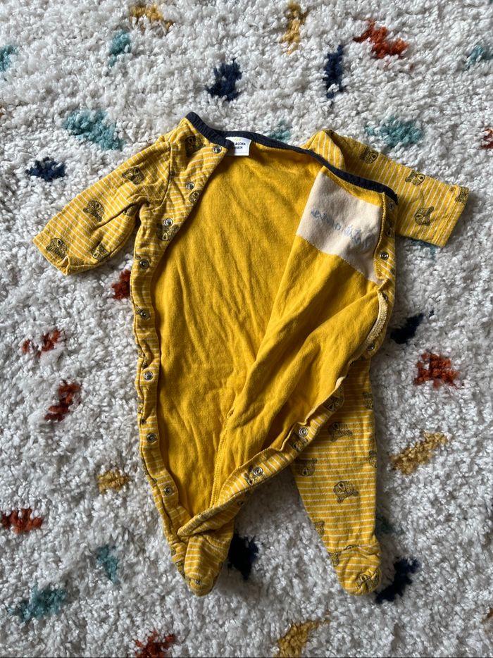 Lot de 5 pyjamas légers en taille 6 mois - photo numéro 10