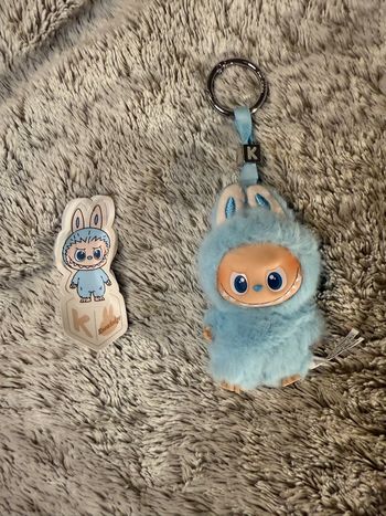 Labubu pin for love lettre K