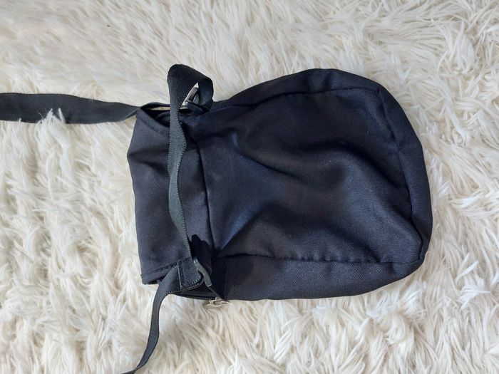 Pochette Airness - photo numéro 4