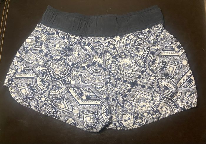 Short de bain »Décathlon »bleu marine et blanc - photo numéro 2