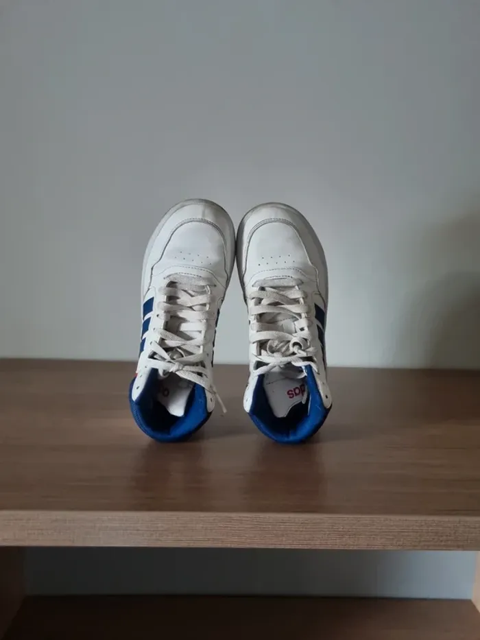 Baskets blanches Adidas - photo numéro 5