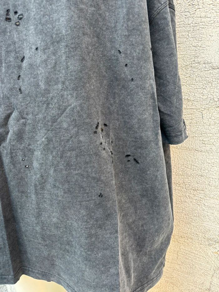 Tee-shirt Zara noir à trous, effet usé - Taille XL - photo numéro 4