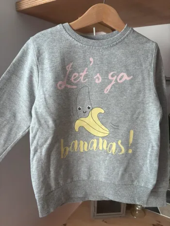 🌟 Pull fin gris Let’s go banana • 122/128 cm 🌟