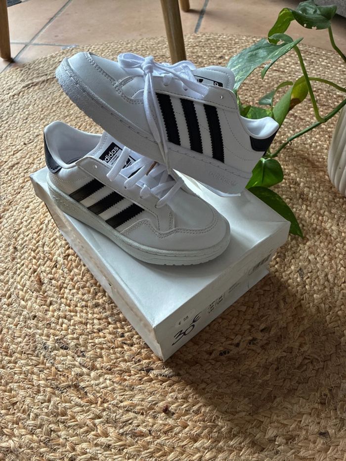 Baskets adidas 30