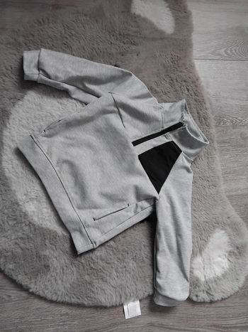 Haut gris