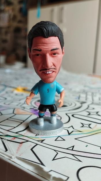 Petite figurine foot neuve Luis Suarez Uruguay