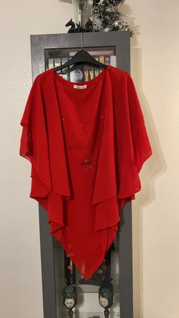 superbe tunique en pointe façon DADA excellente qualité taille 50 neuve poncho