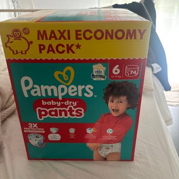Pampers pants