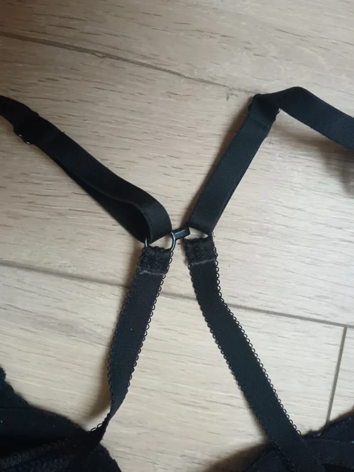 Soutien gorge rougegorge - photo numéro 5