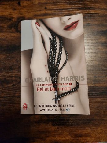 Livre: Bel et bien mort