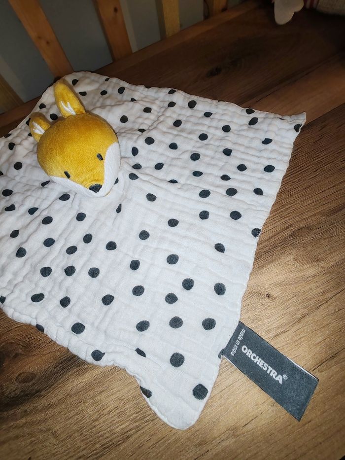 Renard orange pois noir orchestra - photo numéro 2