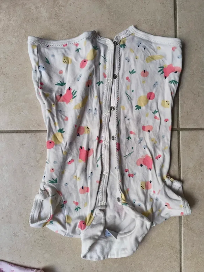 Lot vêtements 3 mois fille - photo numéro 19