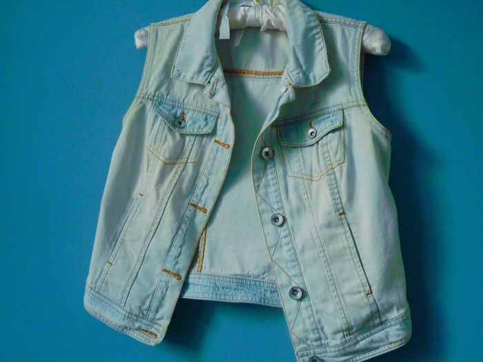 Veste en jean Femme Pimkie S ou 36 TBE bleu ciel sans manches - photo numéro 4