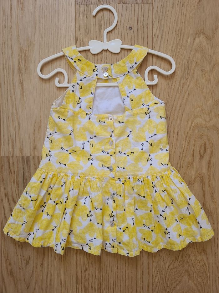 Robe dos nue - photo numéro 2