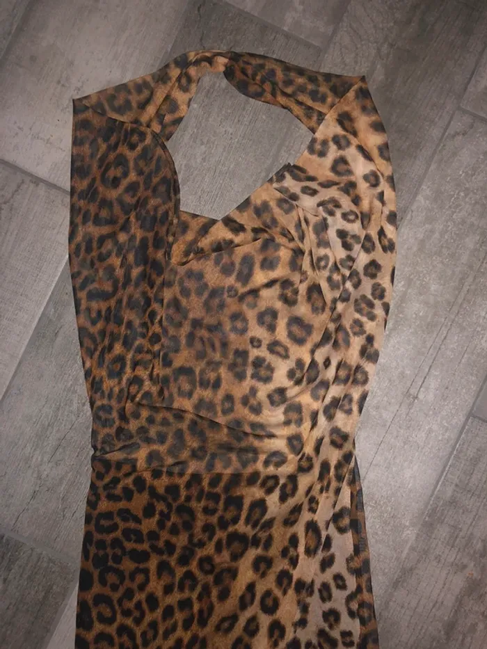 Robe longue dos nu léopard zara TBE Taille XS - photo numéro 3