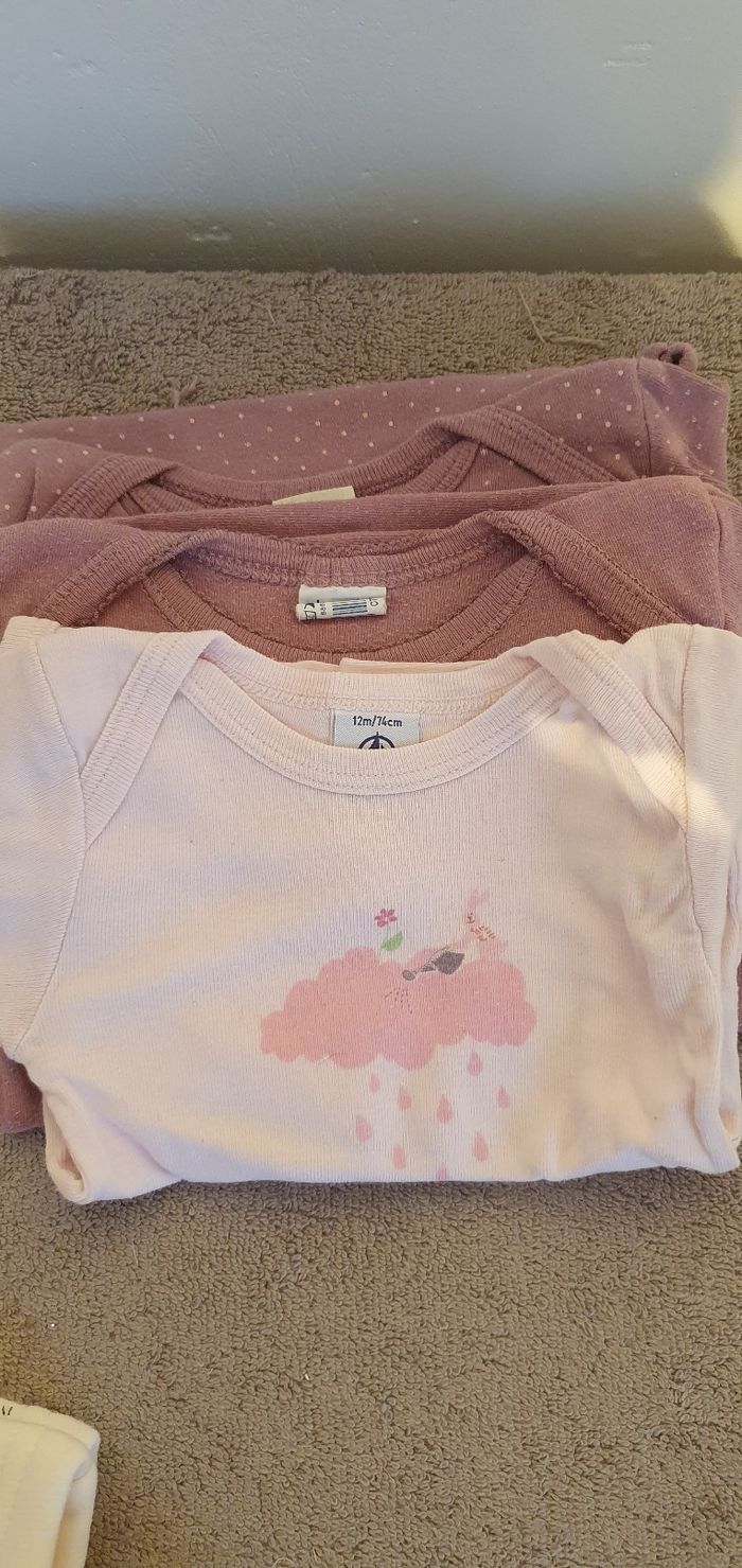 Lot vêtements fille 12 mois - photo numéro 3