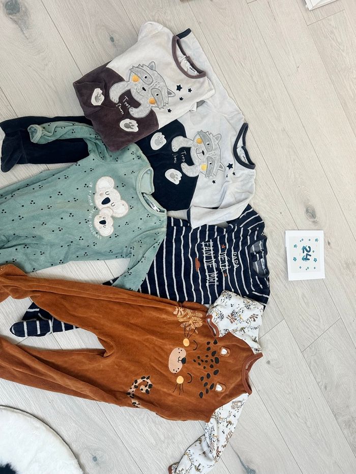 Pyjamas 24 mois - photo numéro 2