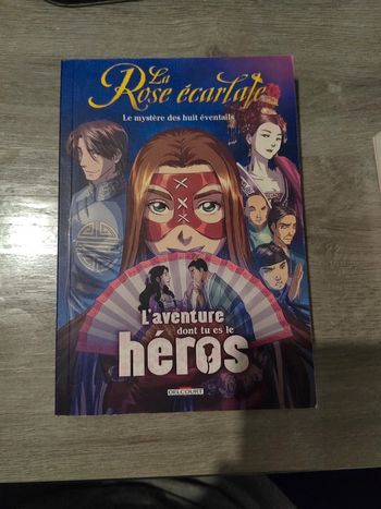 Livre La rose écarlate- Le mystère des 8 éventails