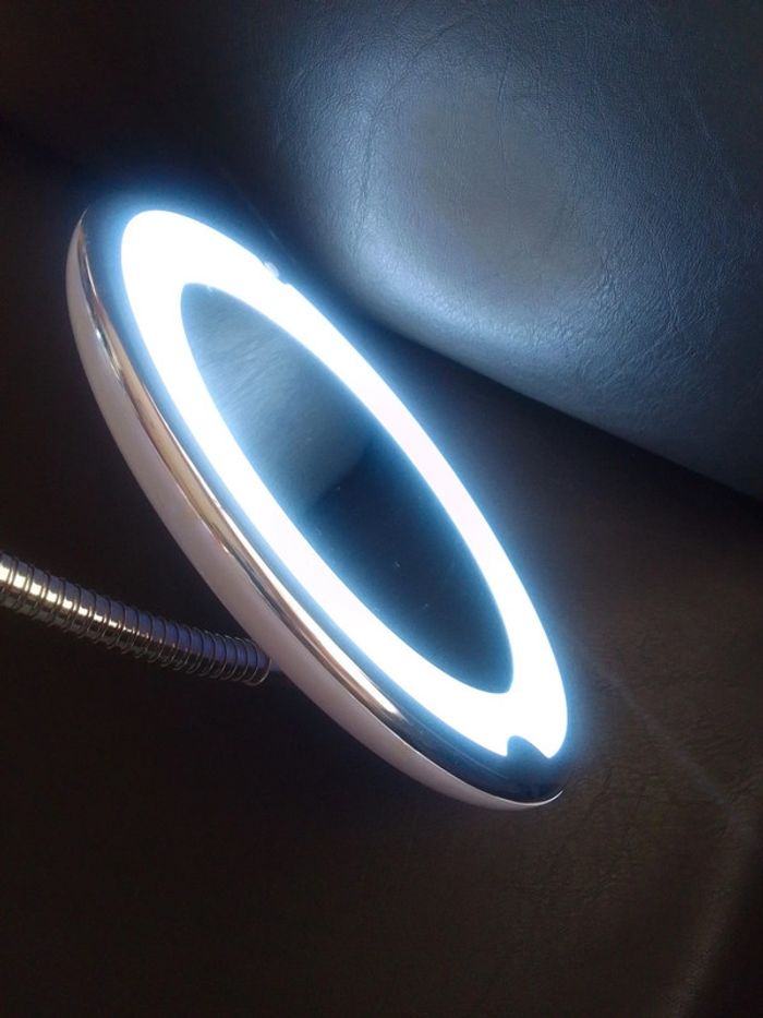 Petit miroir lumineux - photo numéro 5