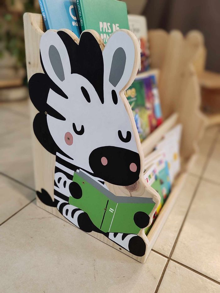Bibliothèque pour enfants Zèbre